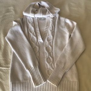 Old Navy hoodie sweater